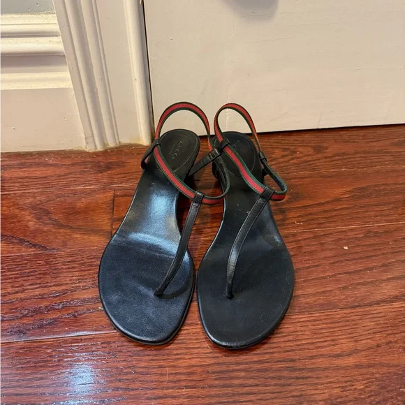 Gucci Black and Red Women's Sandals - Picture 2 of 7